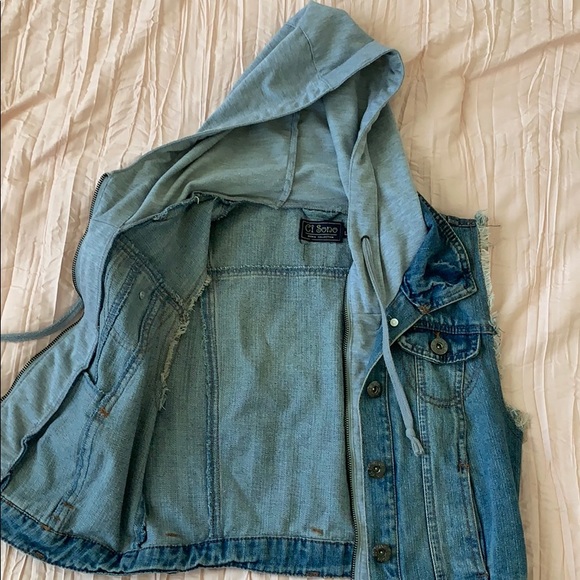 Denim vest - Picture 2 of 3